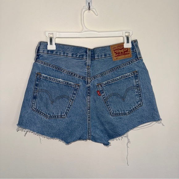 Levi 501 Light Wash Distressed Denim Jean Shorts 27 - Picture 4 of 6
